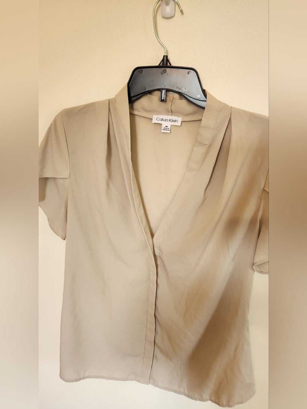 Calvin Klein Light Tan V-Neck Short Sleeve Blouse